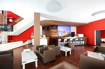 H24 Hoteltow