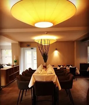 Hotel H24 Hoteltow Teltow
